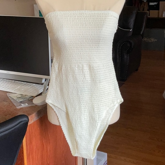 NWOT Free People Cream Beach Low Back Bodysuit with Tie Back Size M - Picture 1 of 16